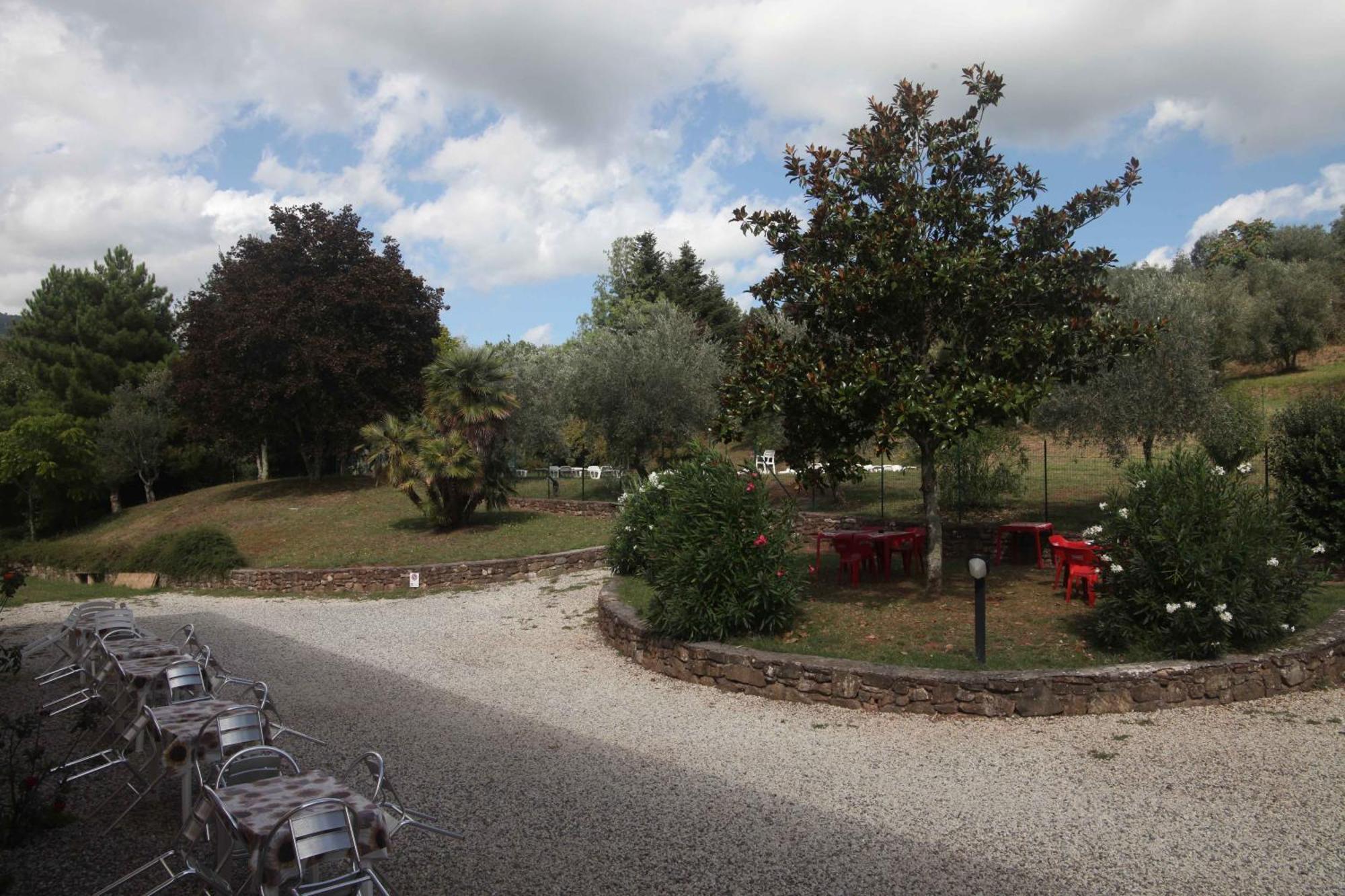 Bed And Breakfast Villa Torre Degli Onesti Apartments Lucca Bagian luar foto
