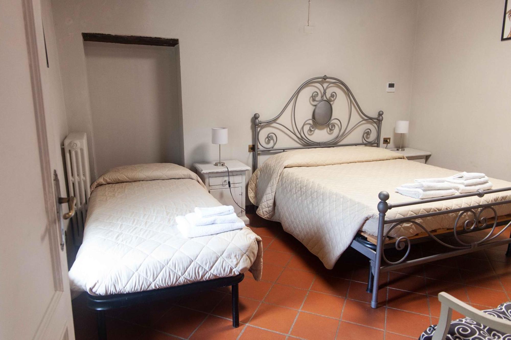 Bed And Breakfast Villa Torre Degli Onesti Apartments Lucca Bagian luar foto
