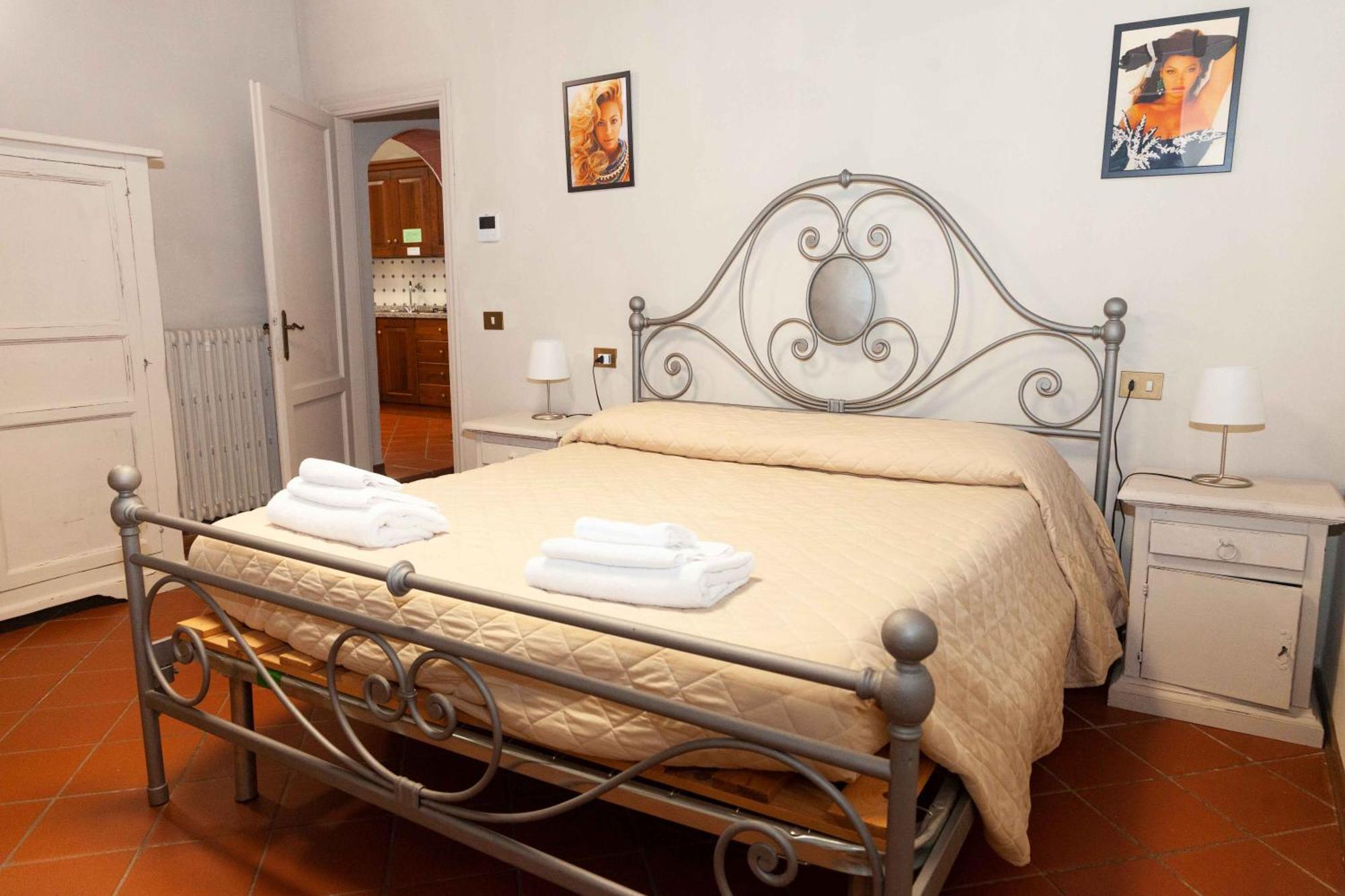 Bed And Breakfast Villa Torre Degli Onesti Apartments Lucca Bagian luar foto